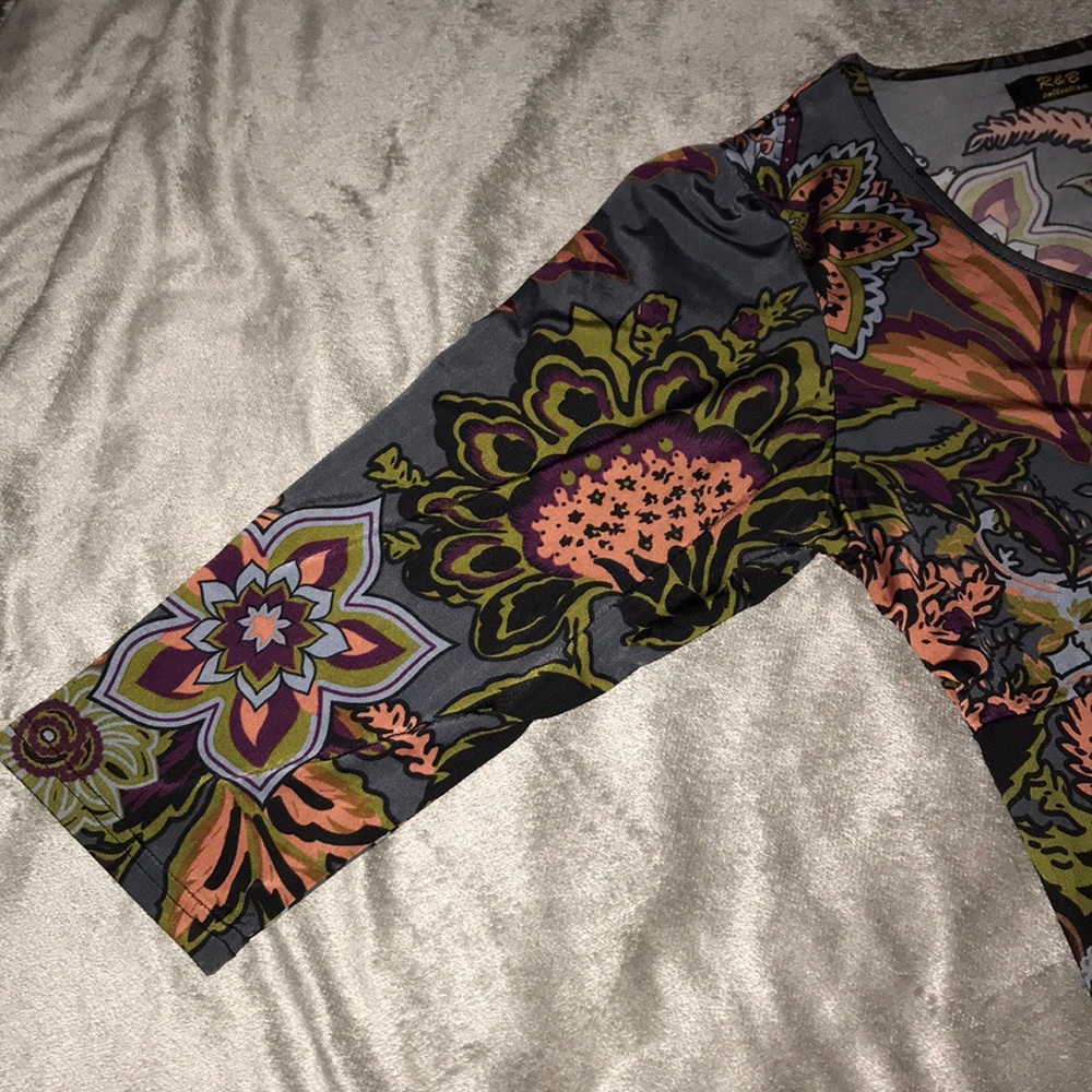 (SOLD) 🌼Midi Floral Empire Waist Tunic Dress - Picture 3 of 8